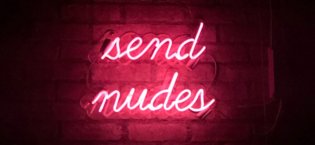 Tutorial to Sexting – Ideas & Etiquette